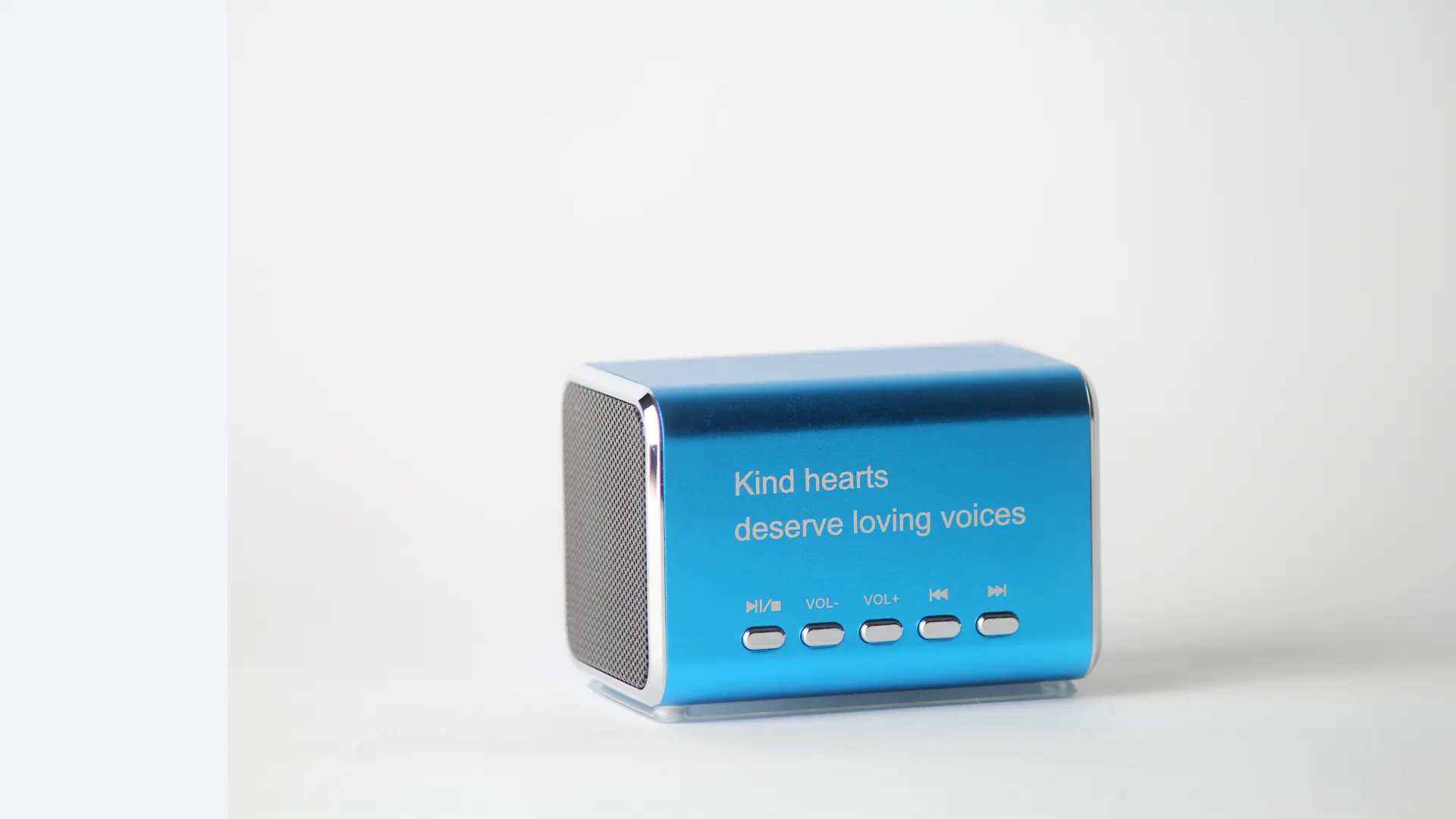 Blue LifeOnRecord Keepsake Speaker engraved with “Kind hearts deserve loving voices” against a clean white backdrop.
